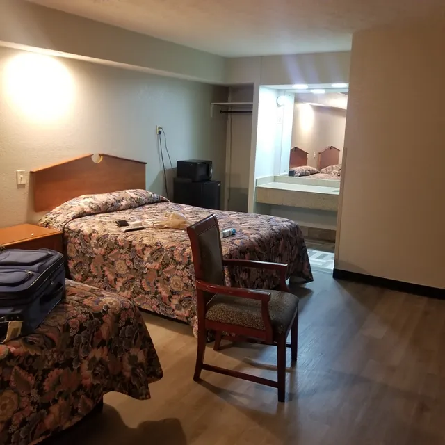 Hickerson Motel Court