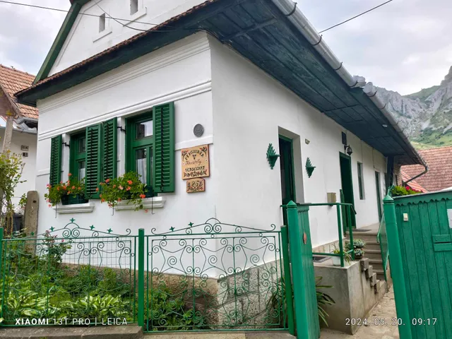 Kristály Vendégház