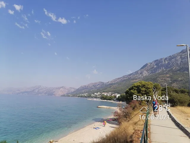 Deluxe Apartments Center