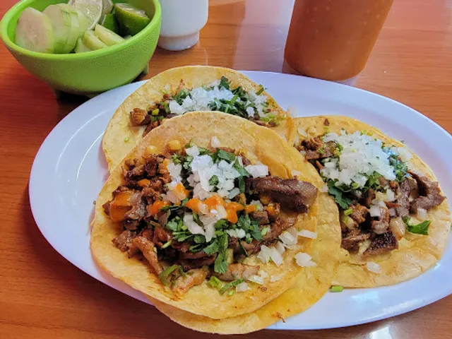 El Comal Tortilleria y Rosticeria