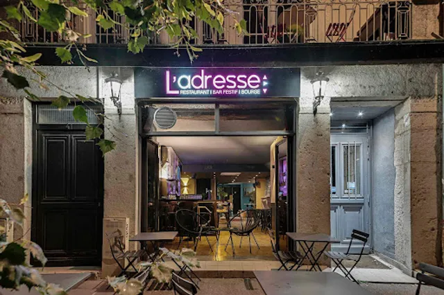 l'adresse