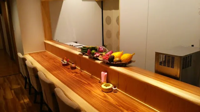 おもむきの味 旬士