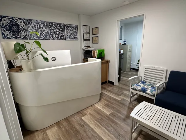 Rising Lotus Acupuncture