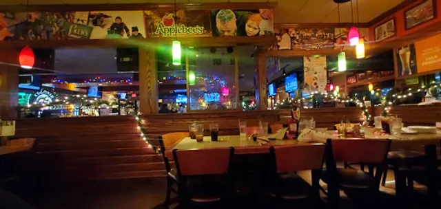 Applebee's Grill + Bar