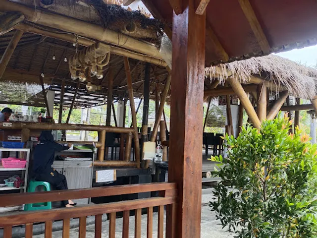 Warung Apung Rahmawati Tuban