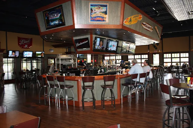 Big E's Sports Grill