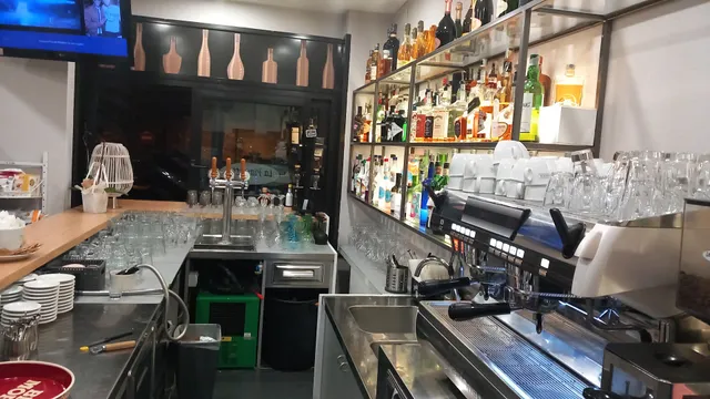 La Piazzetta Wine Bar