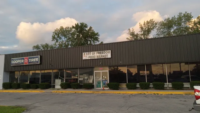 A lot of freedom food market