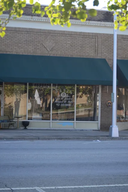 Davis Gifts & Jewelry