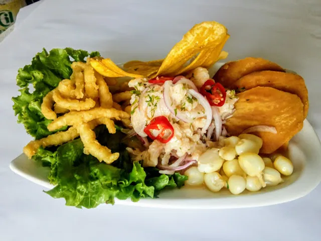 Cevichería "Las 3 sirenas"