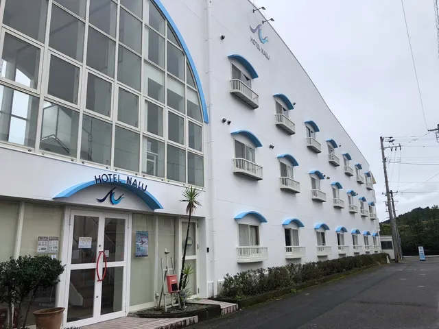 Ikumi White Beach Hotel