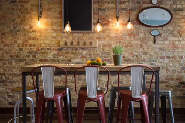 Tapeo Tapas & Wine Bar