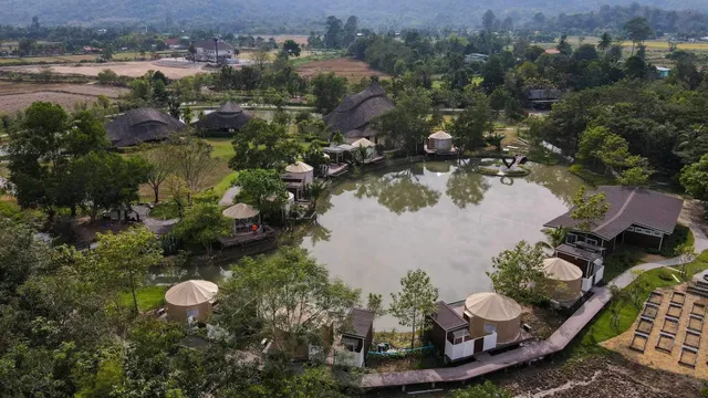 Eco Eyes Village