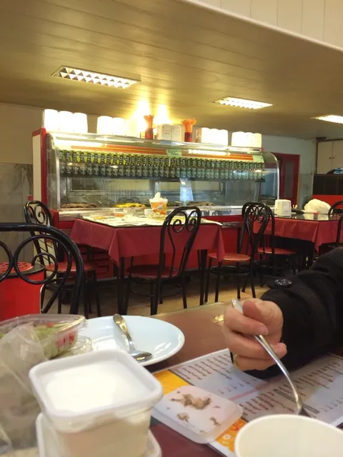 Esmaeel Kourosh Restaurant