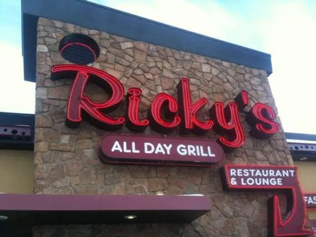 Ricky's All Day Grill - St. Albert