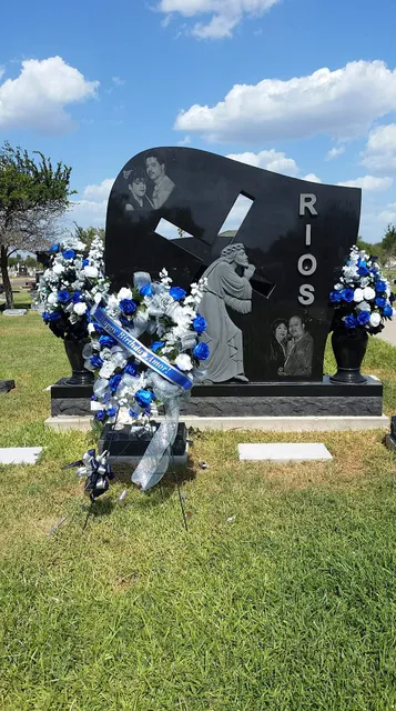 Adela's Floral & Creations