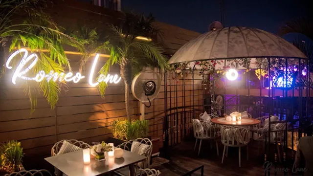 Romeo Lane