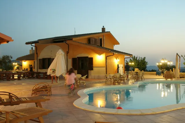 Tenuta San Giovanni - Casale Leto