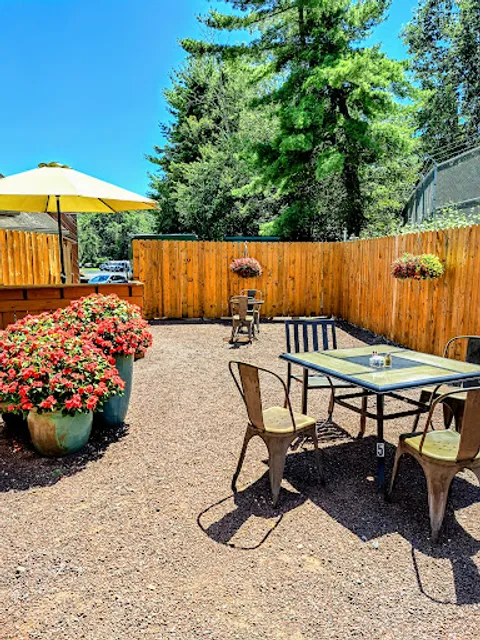 Dale's Pocono Bistro