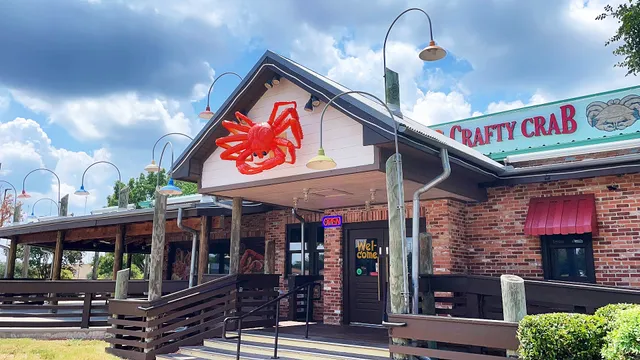 Crafty Crab Seafood & Bar