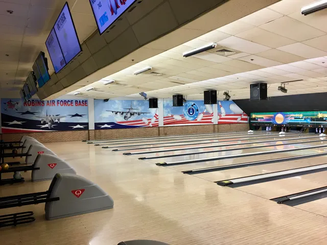 Robins Lanes