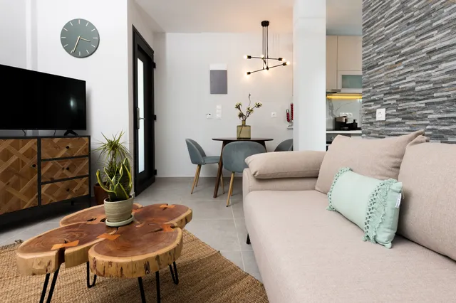 Iliana & Sarra Apartments