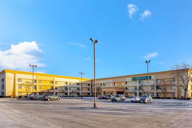 La Quinta Inn by Wyndham Chicago Willowbrook