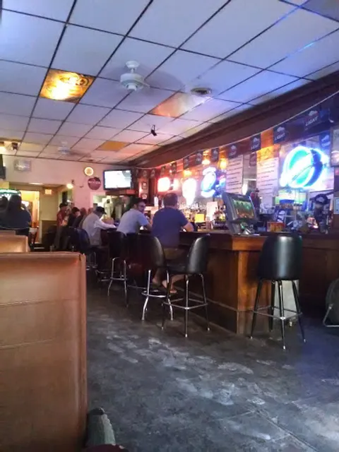 Round Up Bar & Grill