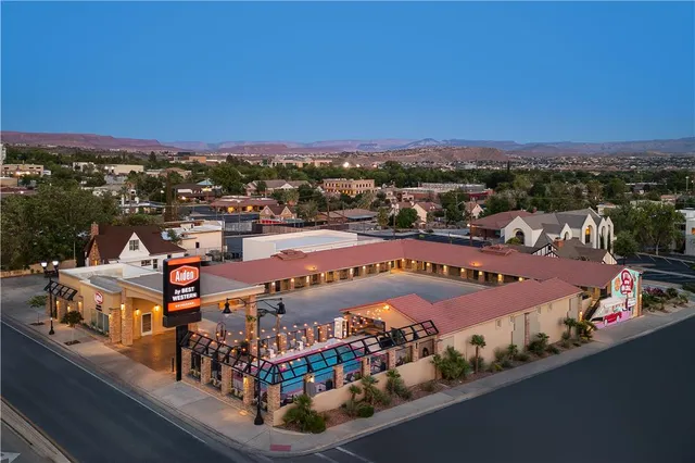 Aiden by Best Western St. George