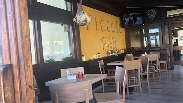 Piccolo Bar