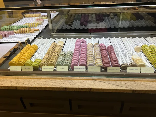 ICI Macarons & Cafe