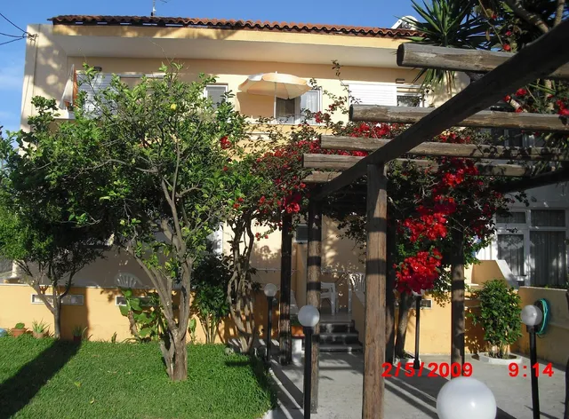 Agrellis Apartments Mastihari