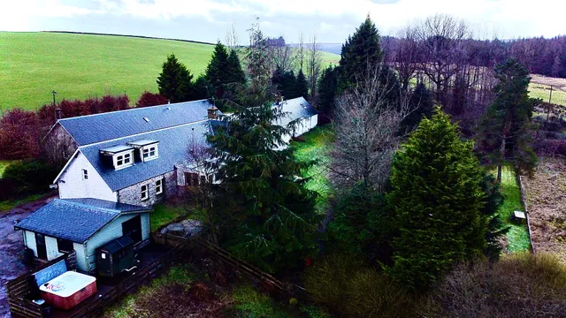 Back Borland Holiday Cottages