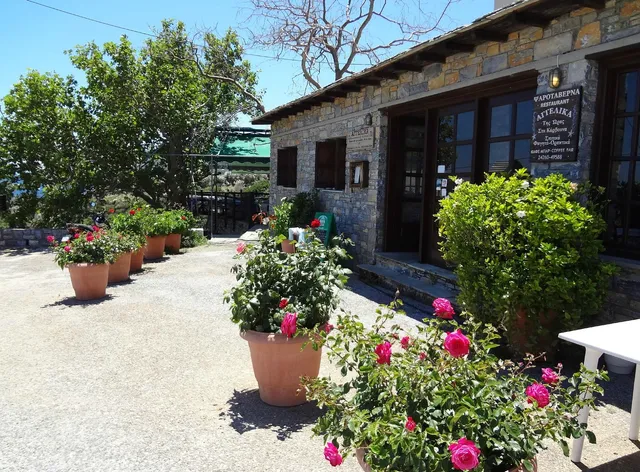 Aggelika Guest House