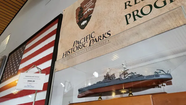 Pearl Harbor Gifts and Books