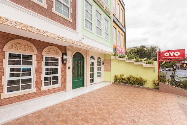 OYO Life 92982 Kost Berkah Ibu