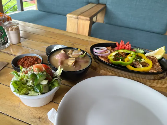 CITY GRILLS RESTAURANT