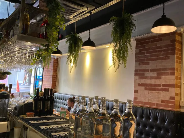 Mama Mia Pizza & Pasta