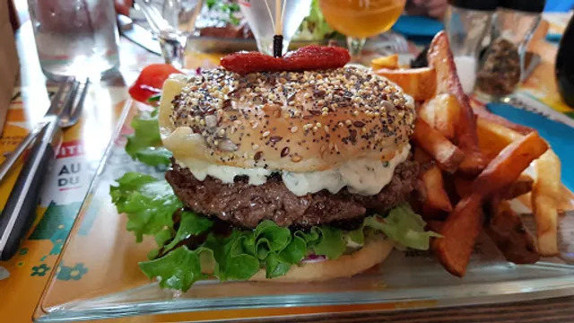 Le Bistro Du Marché (L'Alcazar)