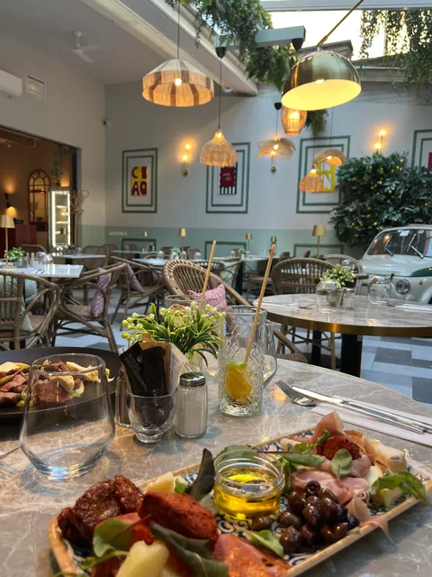 La Bocca Brunch and Italian Restaurant