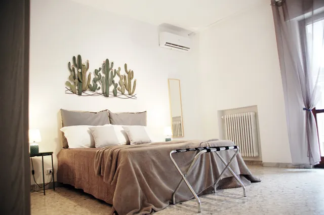 BARI ROOMS Central Station - Best Price Guarantee