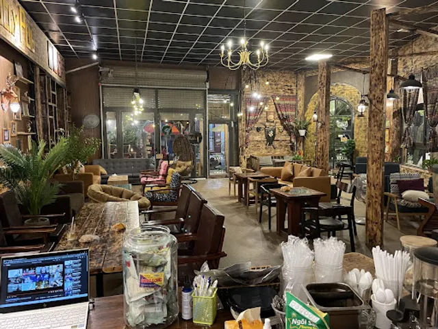 Lucky Coffee & Fast Food