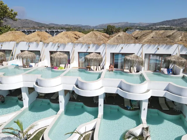 Alia beachfront suites and Spa