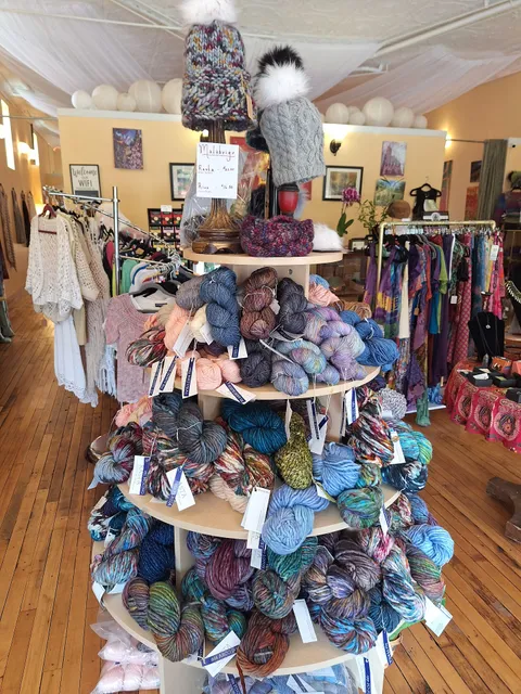 Supernova Yoga, Gallery & Gifts