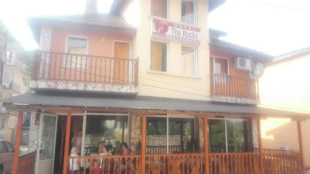 Family Hotel Restaurant The Rocks