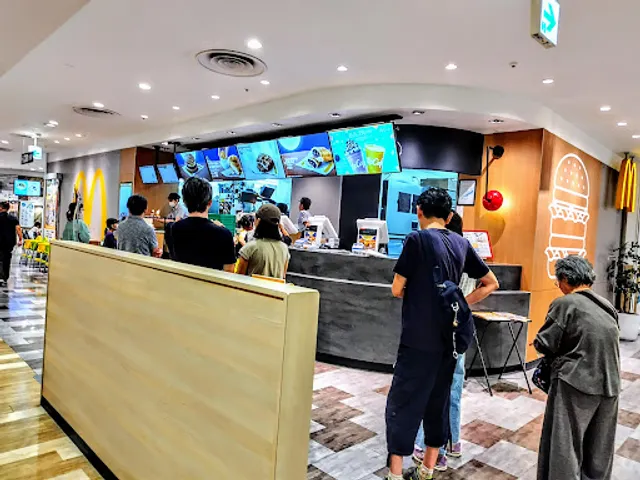 McDonald's Aeon Food Style Konandai Store