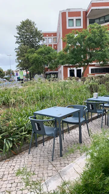 Gaya Veggie Market & Coffee Shop