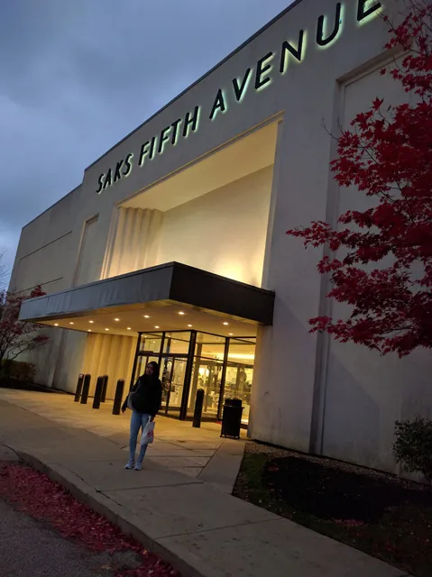 La Place at Beachwood Place