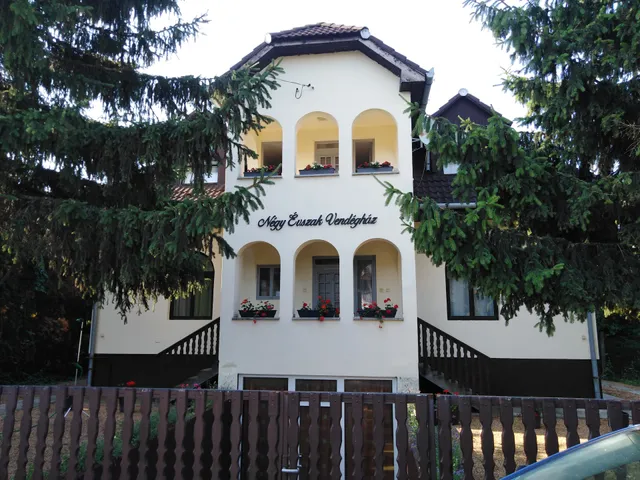 Négy Évszak Vendégház