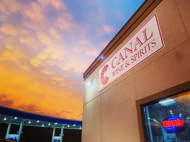 Canal Wine & Spirits